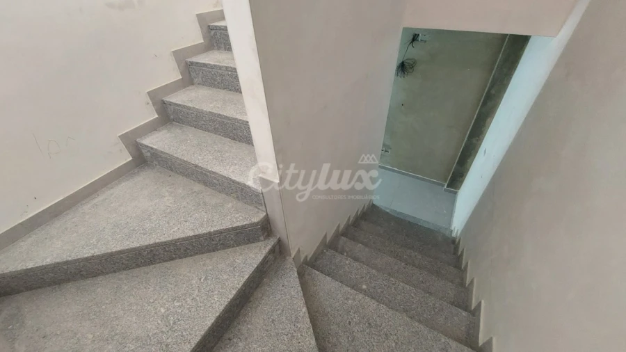 Moradia T4 para Venda em Alcabideche Foto 25