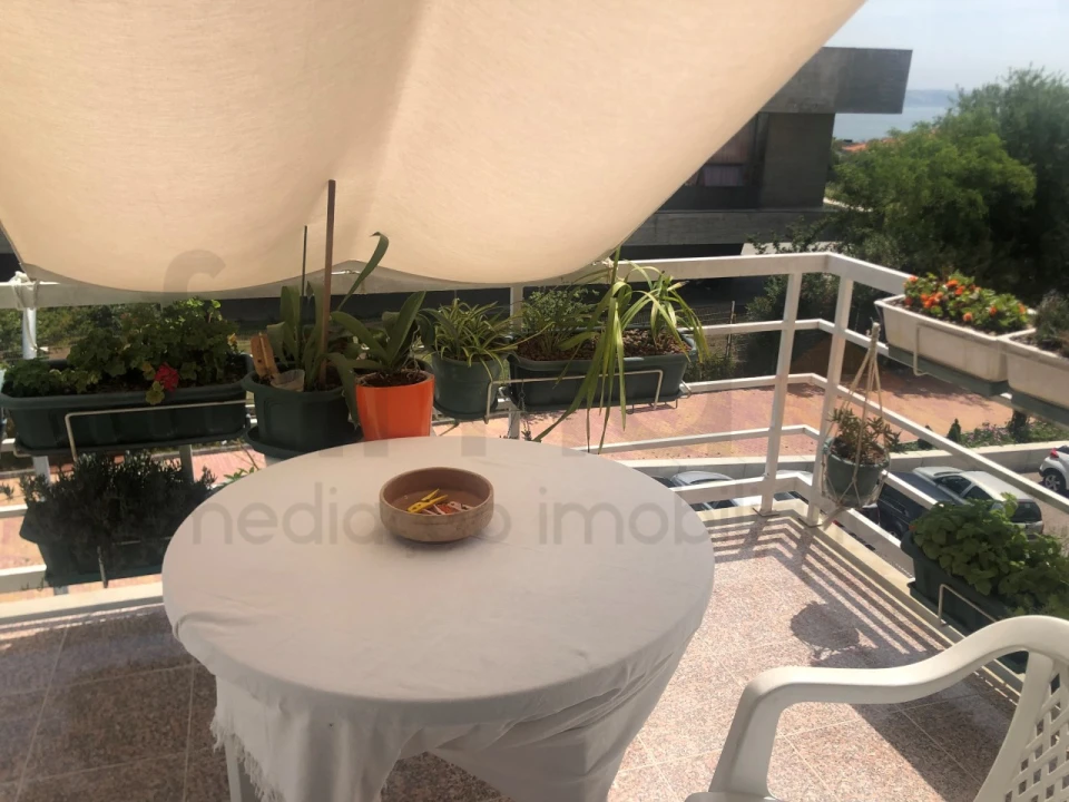 Apartamento T3 para Venda em Oeiras e São Julião da Barra, Paço de Arcos e Caxias Foto 5