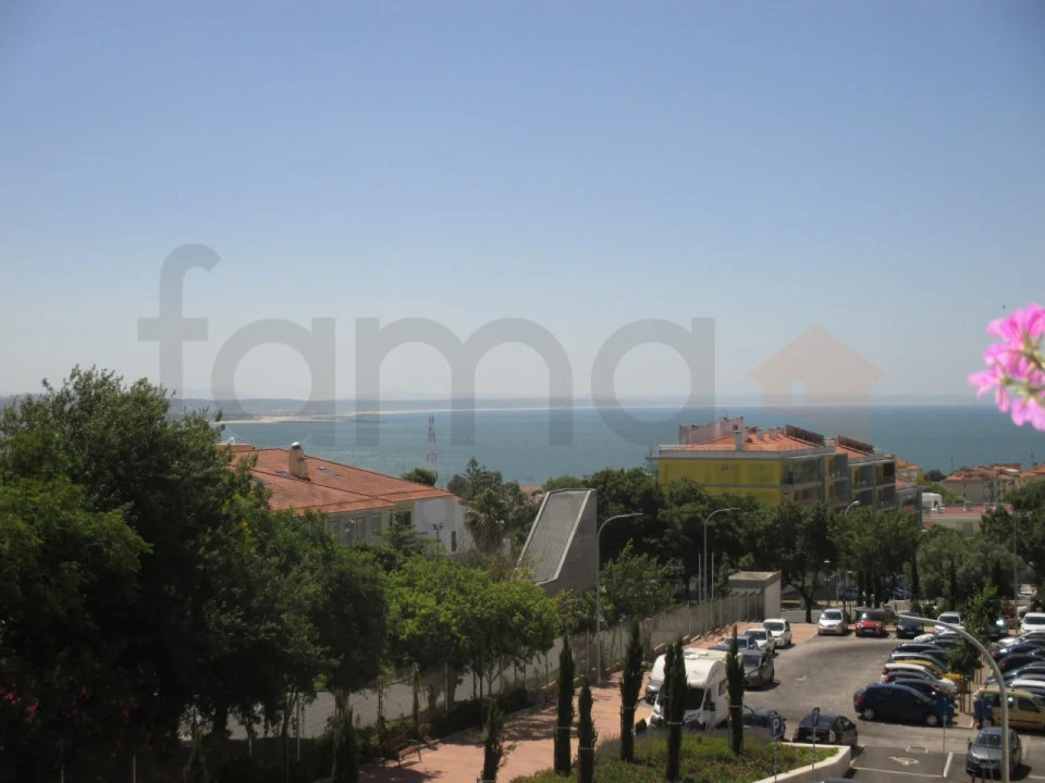 Apartamento T3 para Venda em Oeiras e São Julião da Barra, Paço de Arcos e Caxias Foto 6