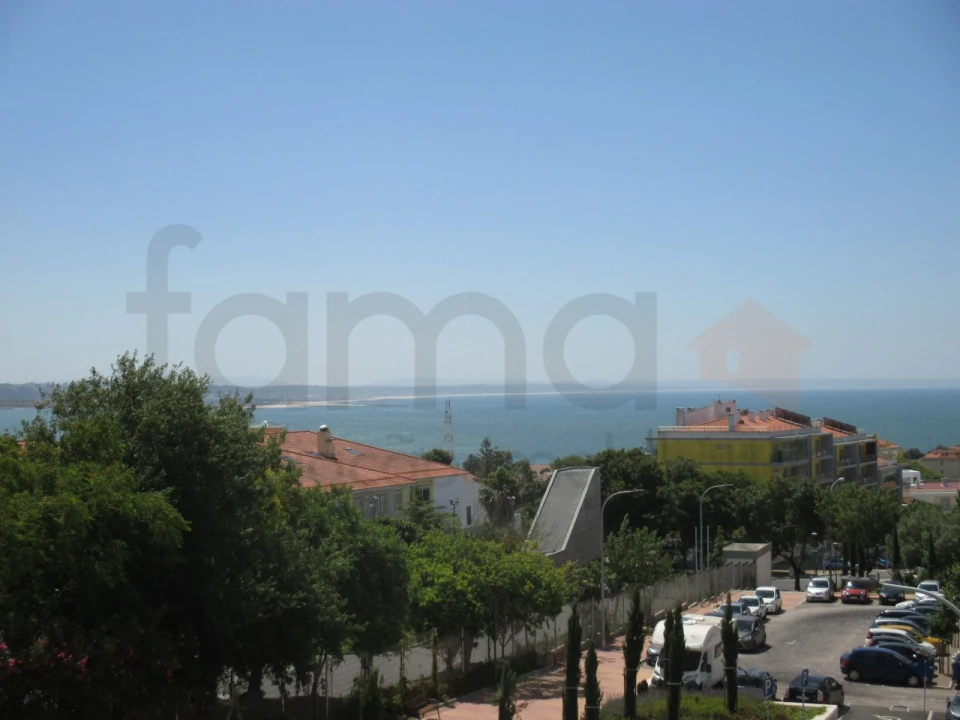 Apartamento T3 para Venda em Oeiras e São Julião da Barra, Paço de Arcos e Caxias Foto 9