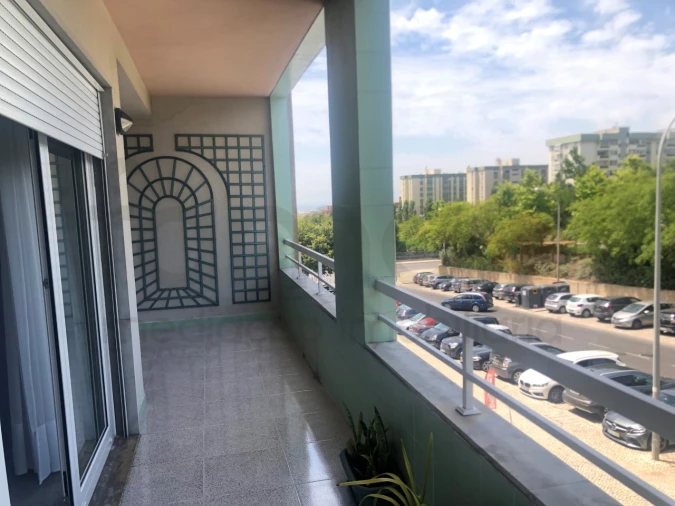 Apartamento T3 para Venda em Oeiras e São Julião da Barra, Paço de Arcos e Caxias Foto 3