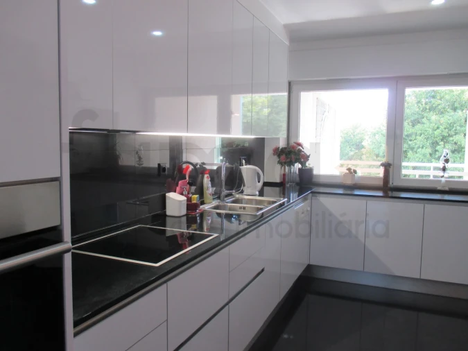 Apartamento T3 para Venda em Oeiras e São Julião da Barra, Paço de Arcos e Caxias Foto 11