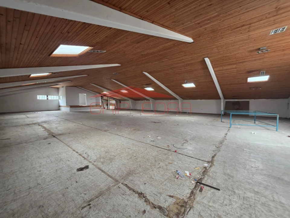 Armazém para Arrendamento em Maceda Foto 10