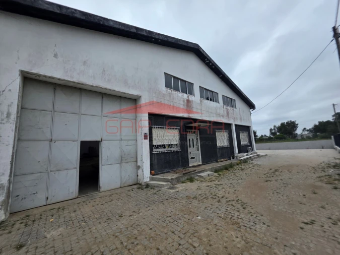Armazém para Arrendamento em Maceda Foto 2