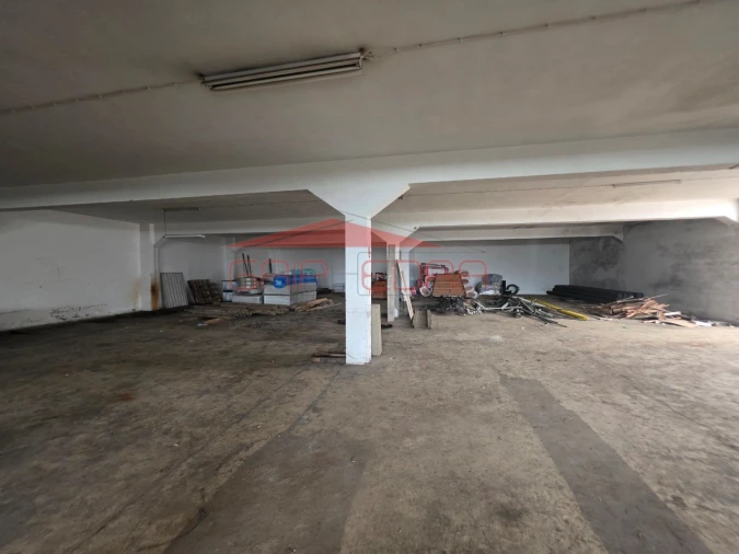 Armazém para Arrendamento em Maceda Foto 5