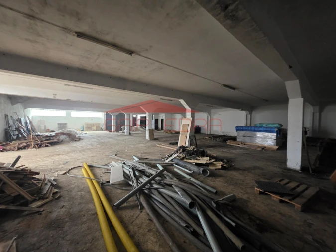 Armazém para Arrendamento em Maceda Foto 6