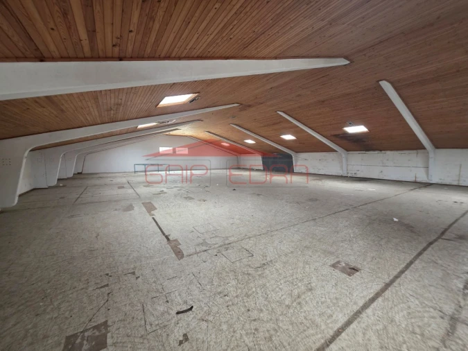 Armazém para Arrendamento em Maceda Foto 8