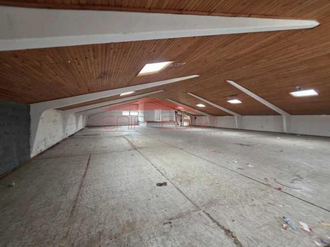 Armazém para Arrendamento em Maceda Foto 9