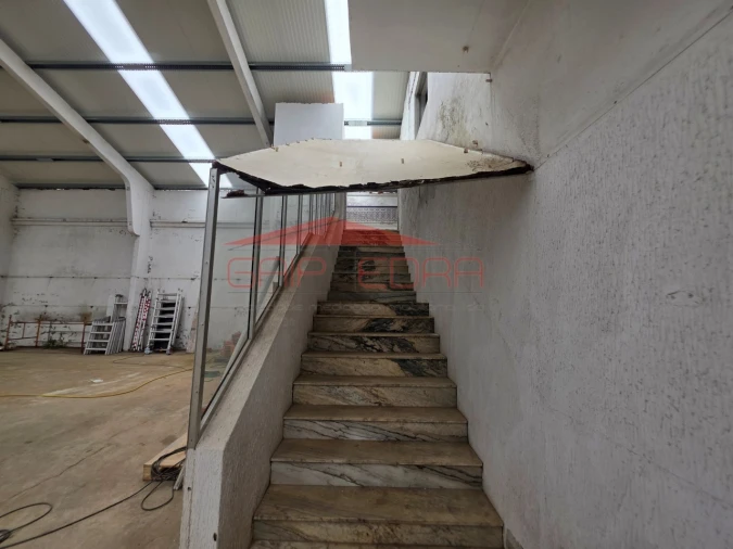 Armazém para Arrendamento em Maceda Foto 13