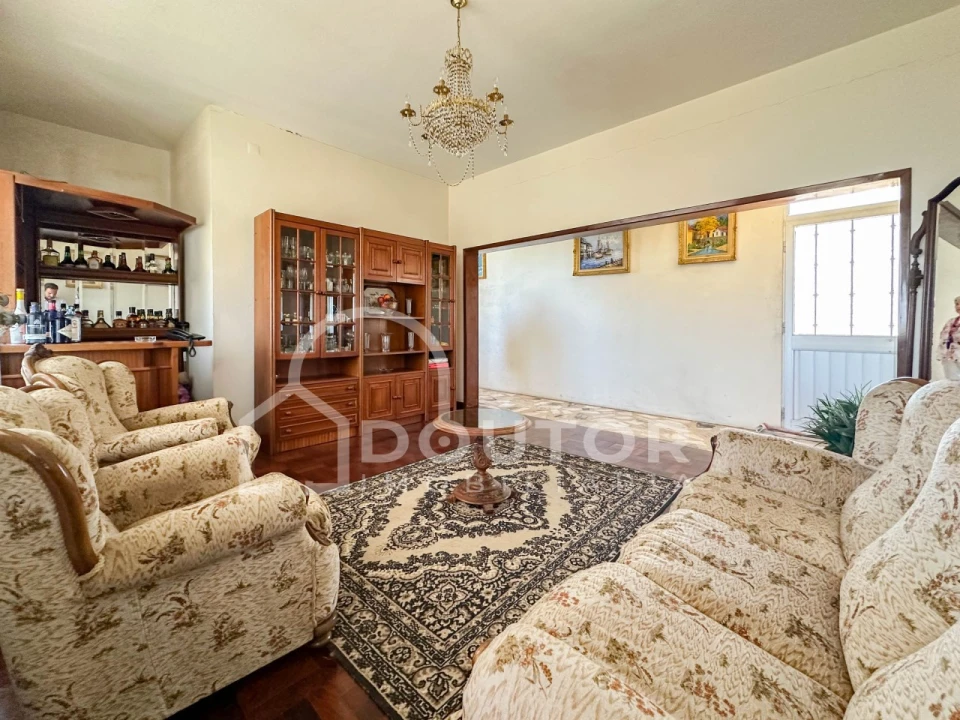 Moradia T3 para Venda em Ribeira Brava Foto 6