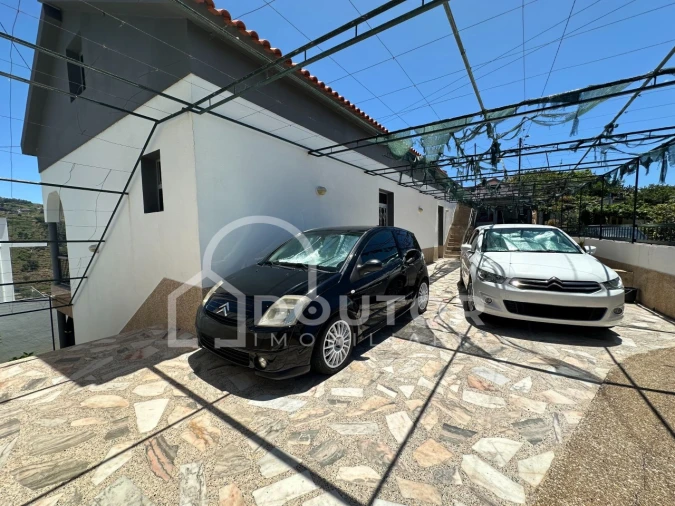 Moradia T3 para Venda em Ribeira Brava Foto 24