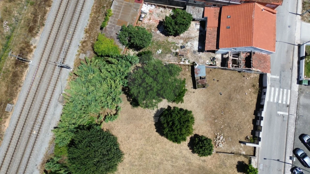 Terreno para Venda em Granja do Ulmeiro Foto 9