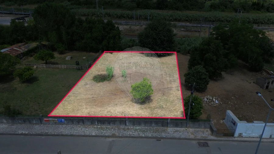 Terreno para Venda em Granja do Ulmeiro Foto 3