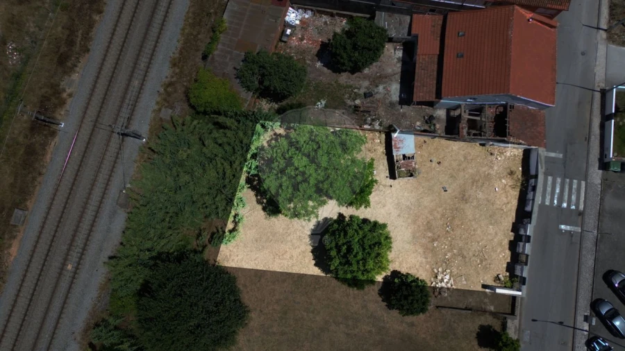 Terreno para Venda em Granja do Ulmeiro Foto 3