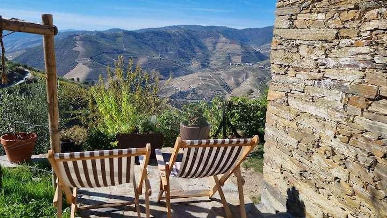 Quinta T3 para Venda em Valença do Douro Foto 3