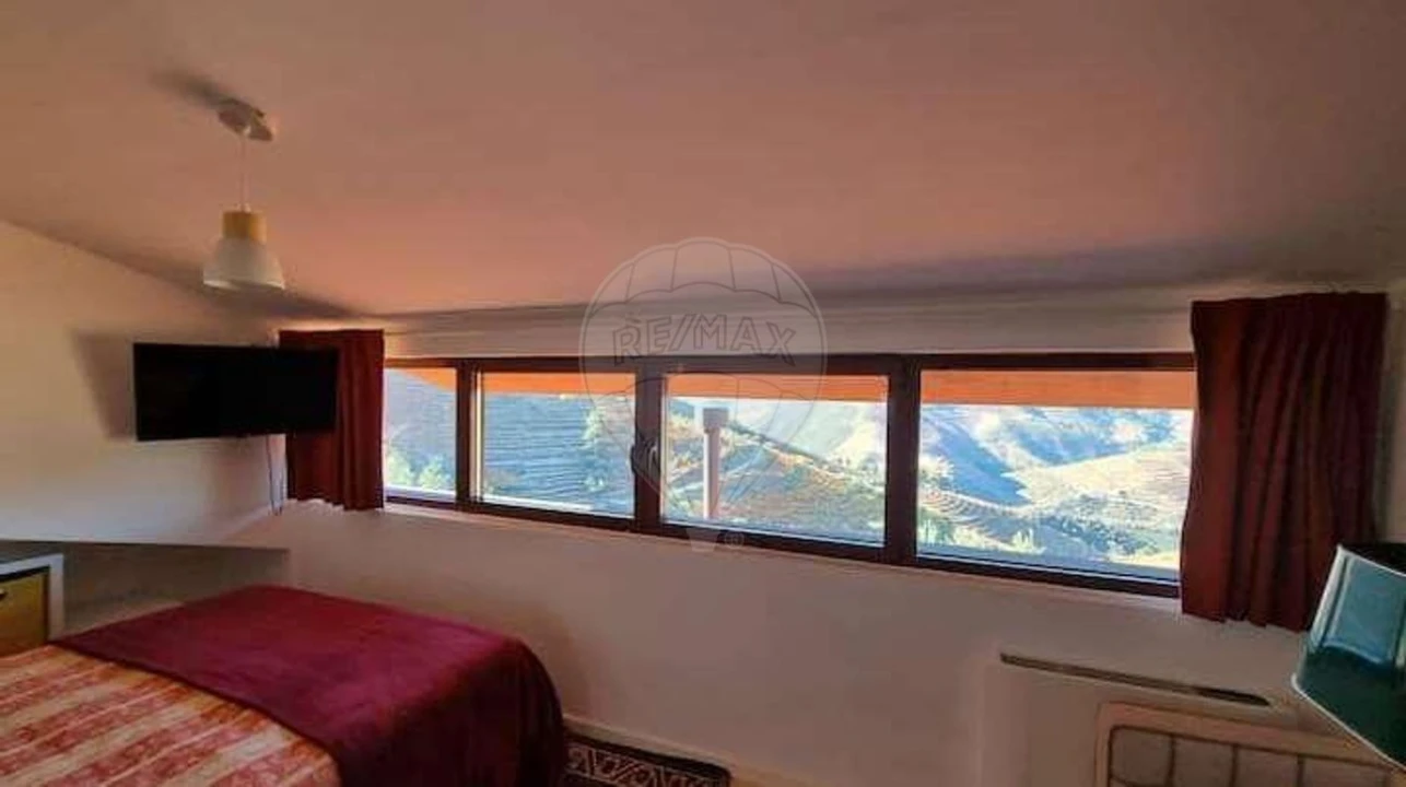 Quinta T3 para Venda em Valença do Douro Foto 7