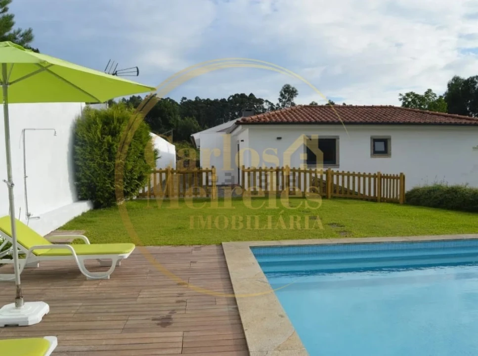 Quinta T4 para Venda em Serdedelo Foto 1