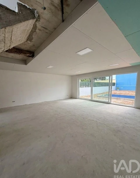 Moradia T3 para Venda em Azeitão (São Lourenço e São Simão)