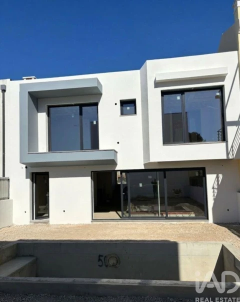 Moradia T3 para Venda em Azeitão (São Lourenço e São Simão)