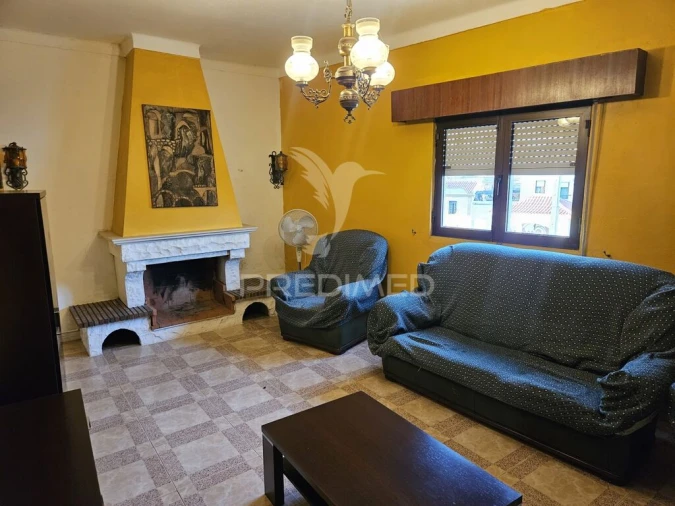 Moradia T6 para Venda em Alter do Chão Foto 2