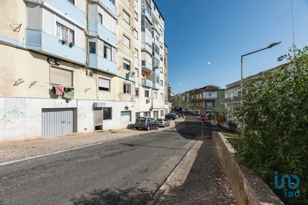 Garagem para Venda em Queluz e Belas Foto 12