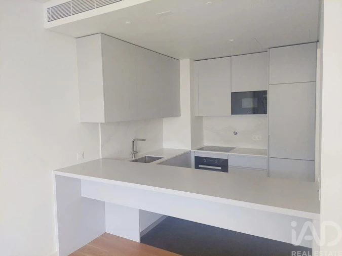 Apartamento T2 para Venda em Quarteira Foto 6