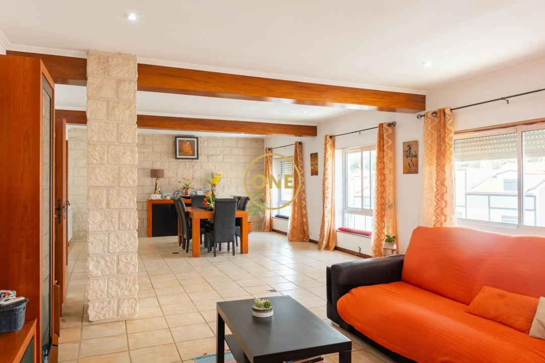 Apartamento T3 para Venda em Fajã de Baixo Foto 1