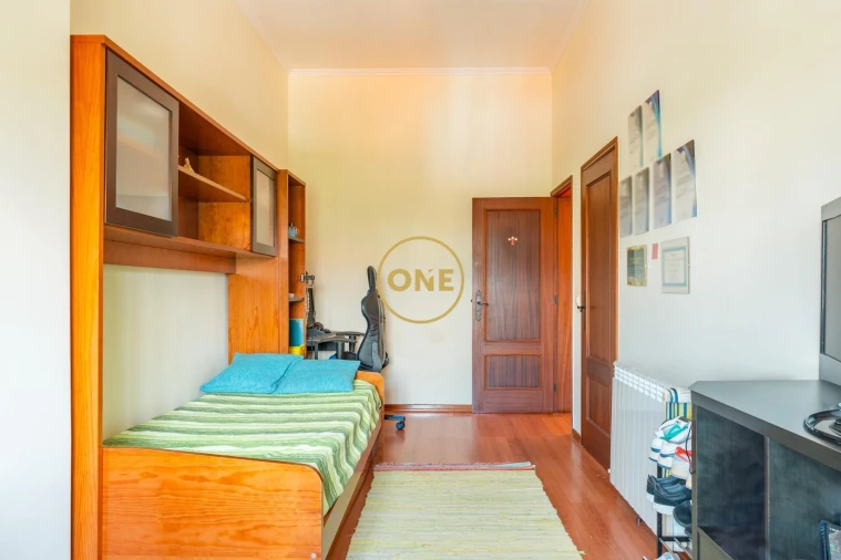 Apartamento T3 para Venda em Fajã de Baixo Foto 11