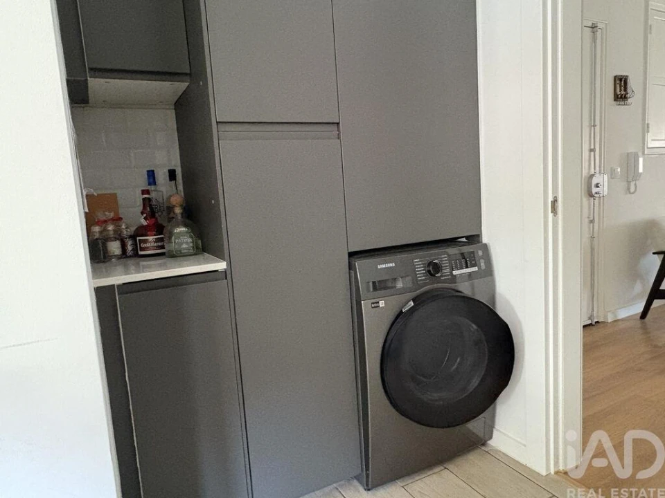Apartamento T2 para Arrendamento em Campo de Ourique Foto 11