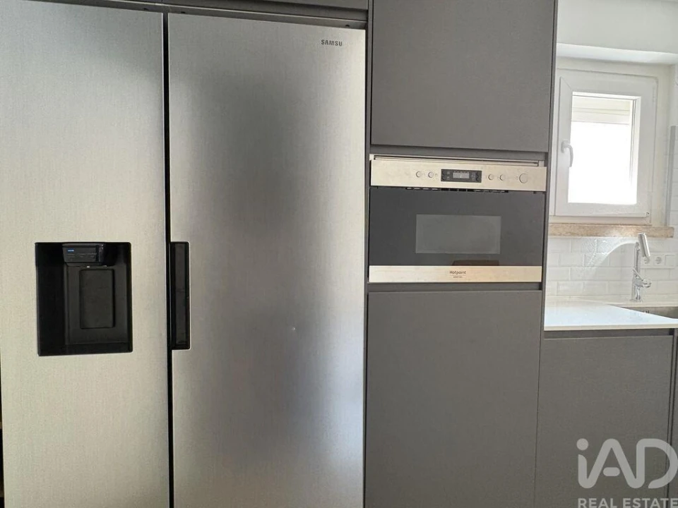 Apartamento T2 para Arrendamento em Campo de Ourique Foto 10