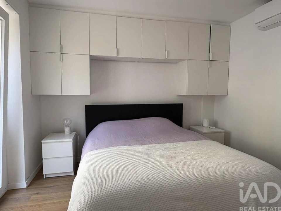 Apartamento T2 para Arrendamento em Campo de Ourique Foto 7