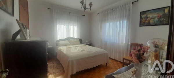 Moradia T4 para Venda em Castelo do Neiva