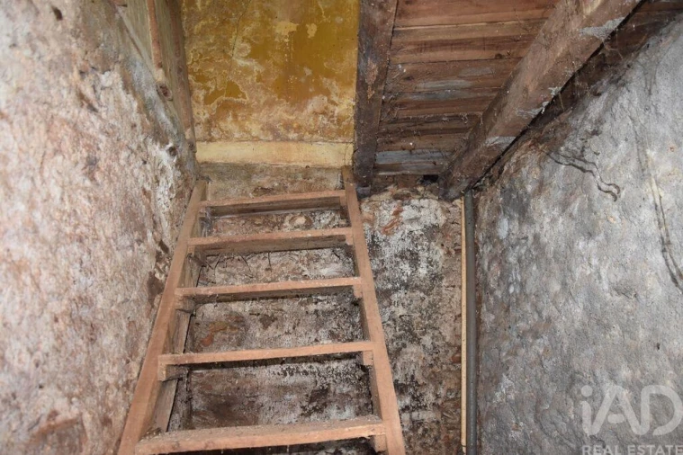 Moradia T2 para Venda em Miranda do Corvo Foto 27