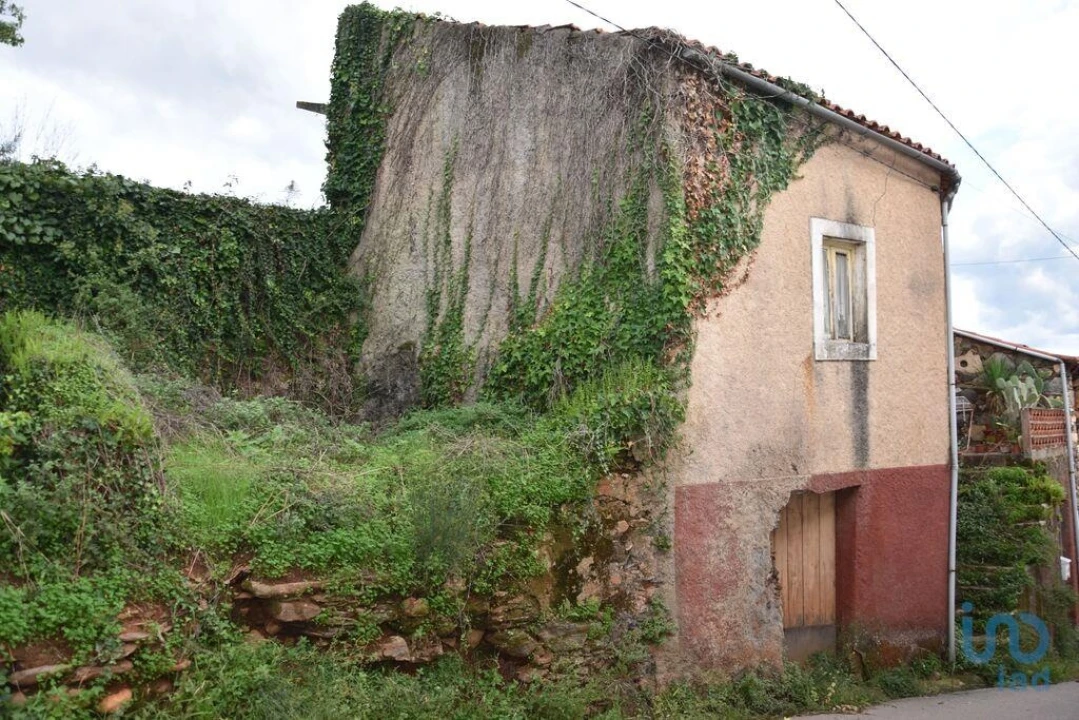 Moradia T2 para Venda em Miranda do Corvo Foto 5