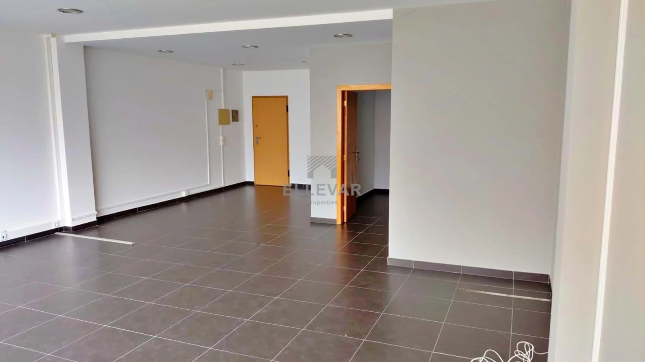 Negócio para Venda em Caniço Foto 6