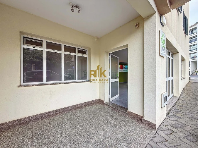 Negócio para Arrendamento em Caniço Foto 9