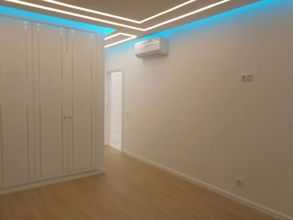 Apartamento T3 para Venda em Quarteira Foto 21