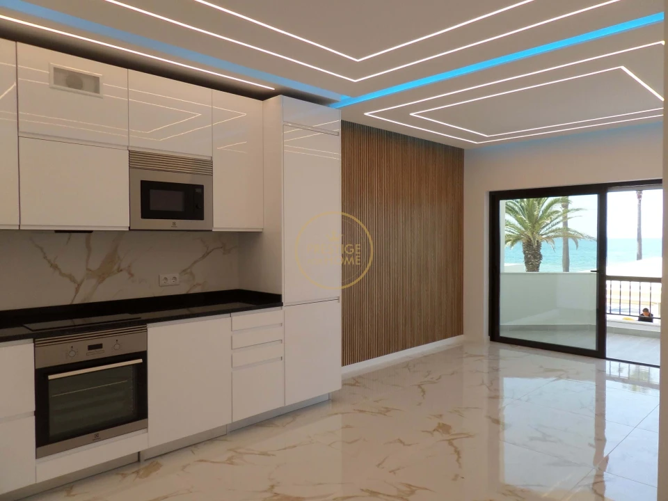 Apartamento T3 para Venda em Quarteira Foto 8