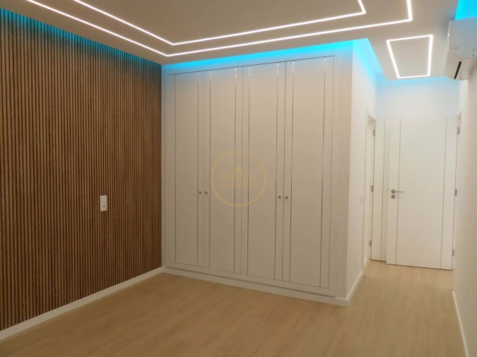 Apartamento T3 para Venda em Quarteira Foto 20