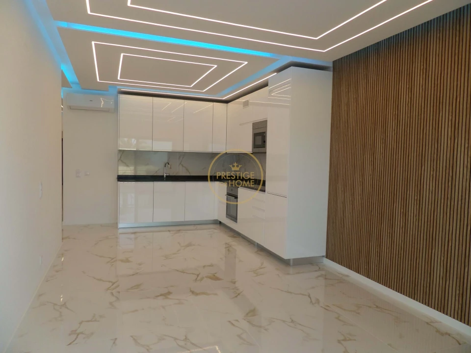 Apartamento T3 para Venda em Quarteira Foto 4