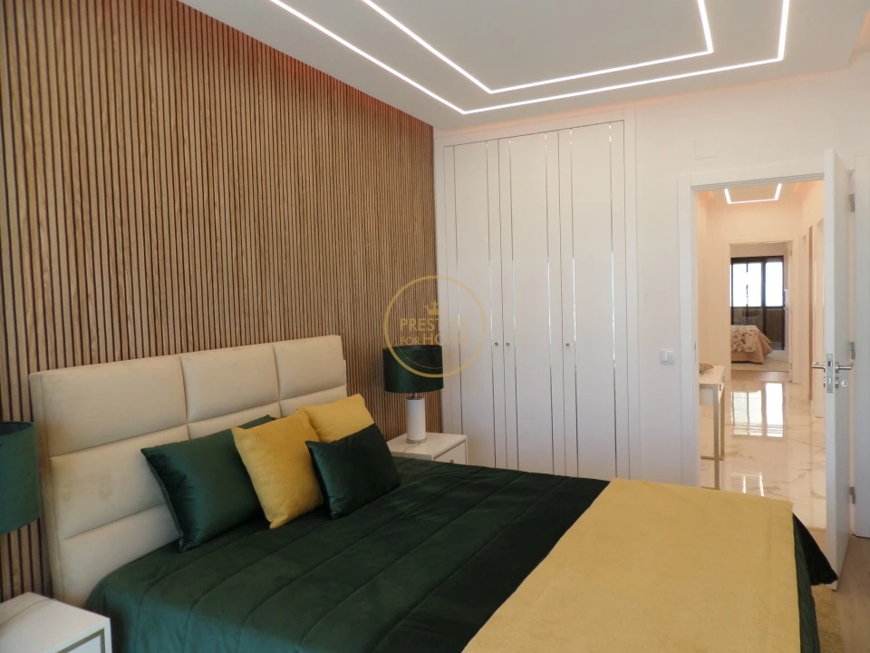 Apartamento T3 para Venda em Quarteira Foto 13