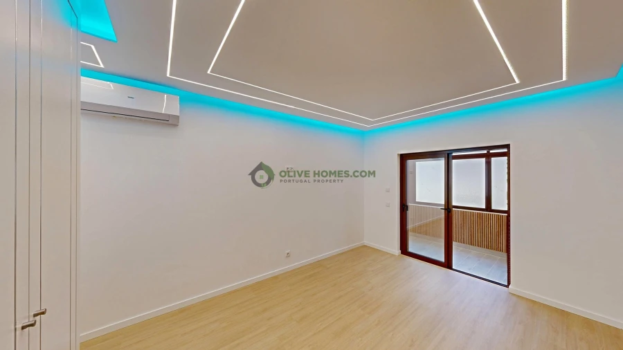 Apartamento T3 para Venda em Quarteira Foto 28