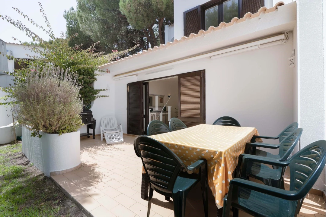 Moradia T3 para Arrendamento férias em Quarteira Foto 27