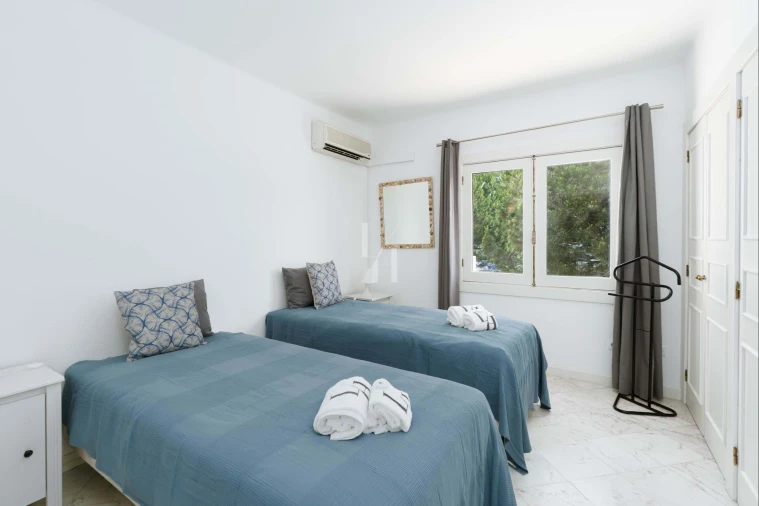 Moradia T3 para Arrendamento férias em Quarteira Foto 14