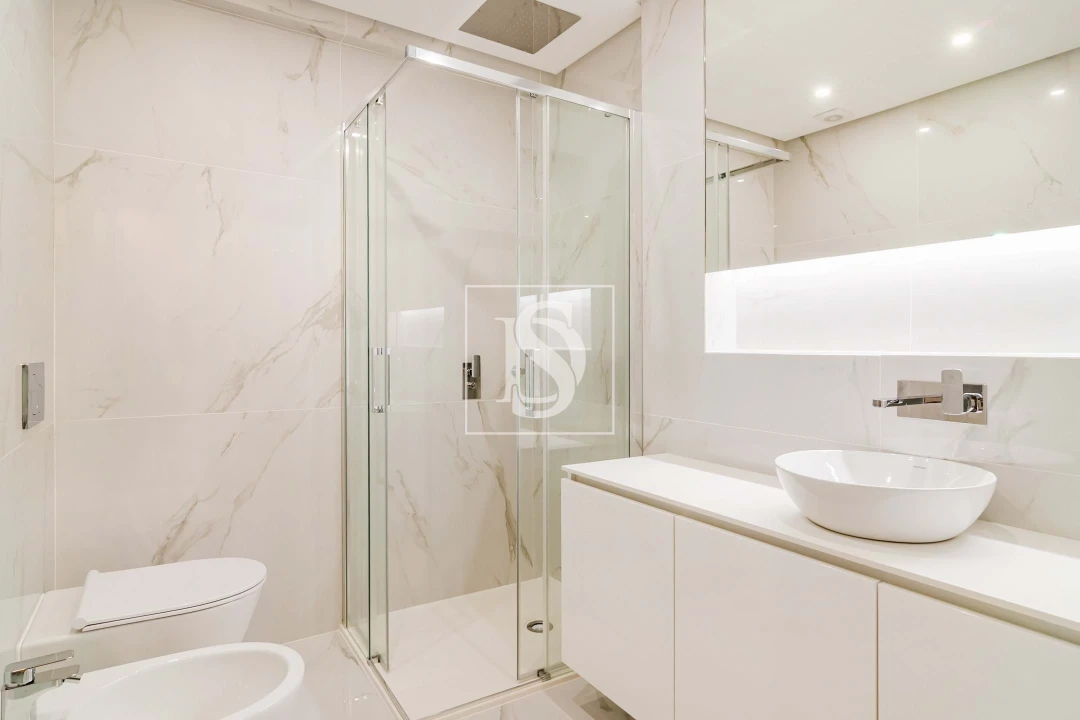Apartamento T3 para Venda em Carcavelos e Parede Foto 24