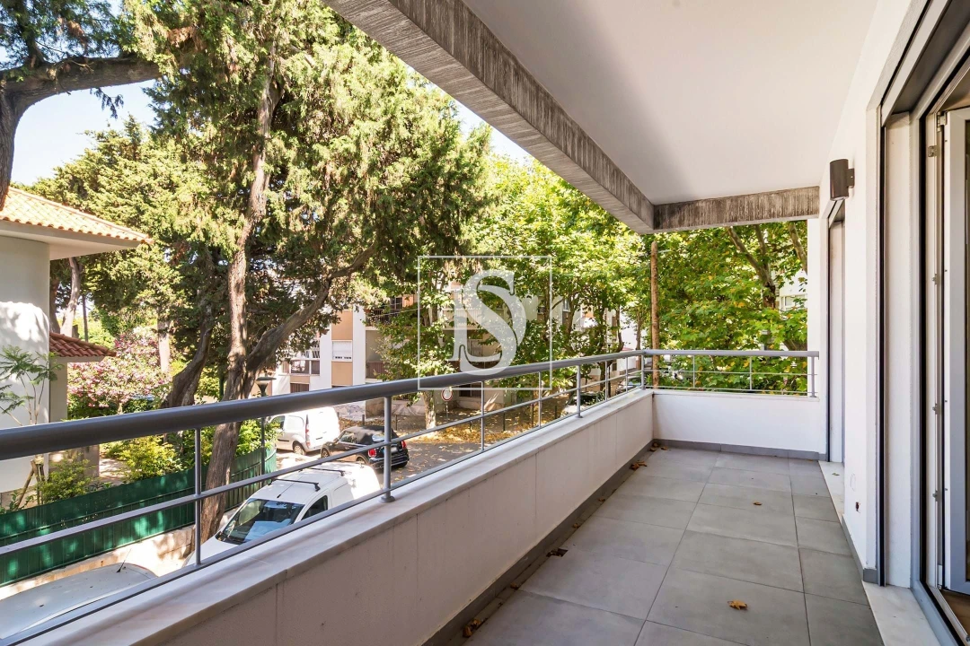 Apartamento T3 para Venda em Carcavelos e Parede Foto 28
