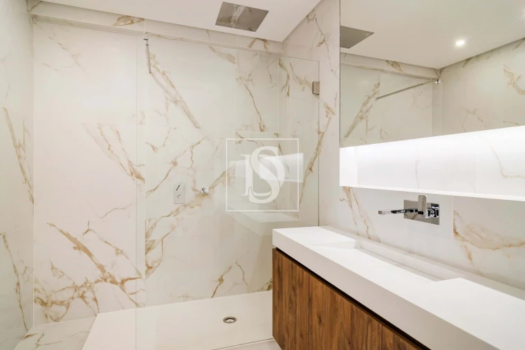 Apartamento T3 para Venda em Carcavelos e Parede Foto 25