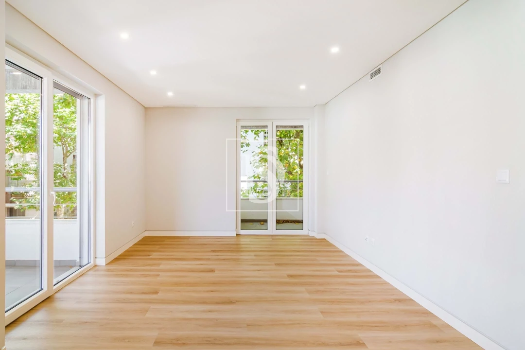 Apartamento T3 para Venda em Carcavelos e Parede Foto 8