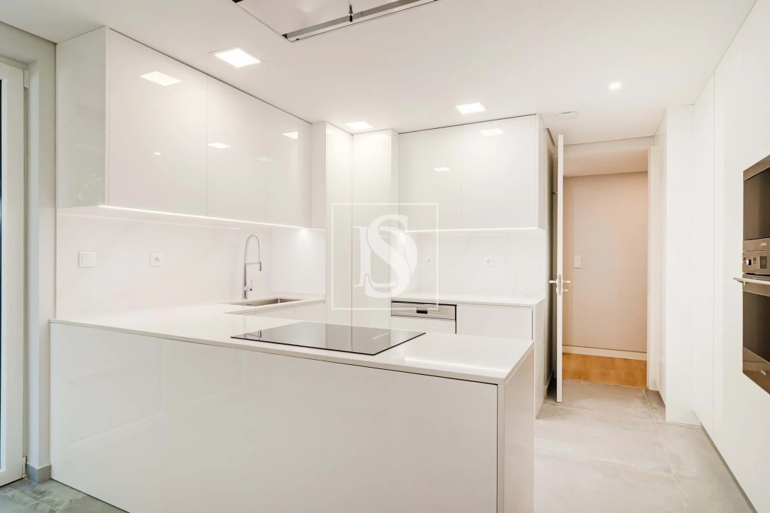 Apartamento T3 para Venda em Carcavelos e Parede Foto 9
