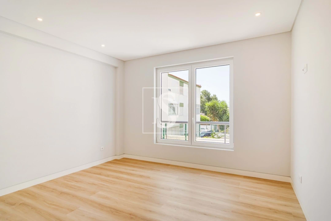 Apartamento T3 para Venda em Carcavelos e Parede Foto 20